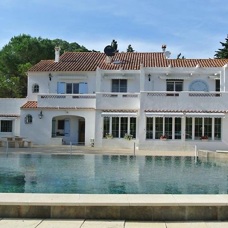 Grand Tamaris Hosting Bed and Breakfast Arles Buitenkant foto