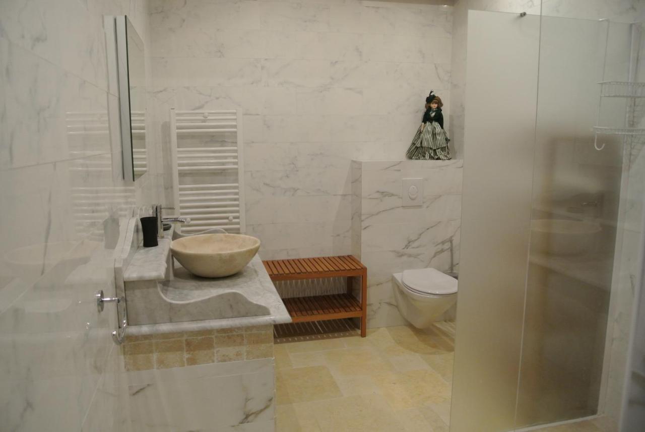 Grand Tamaris Hosting Bed and Breakfast Arles Buitenkant foto